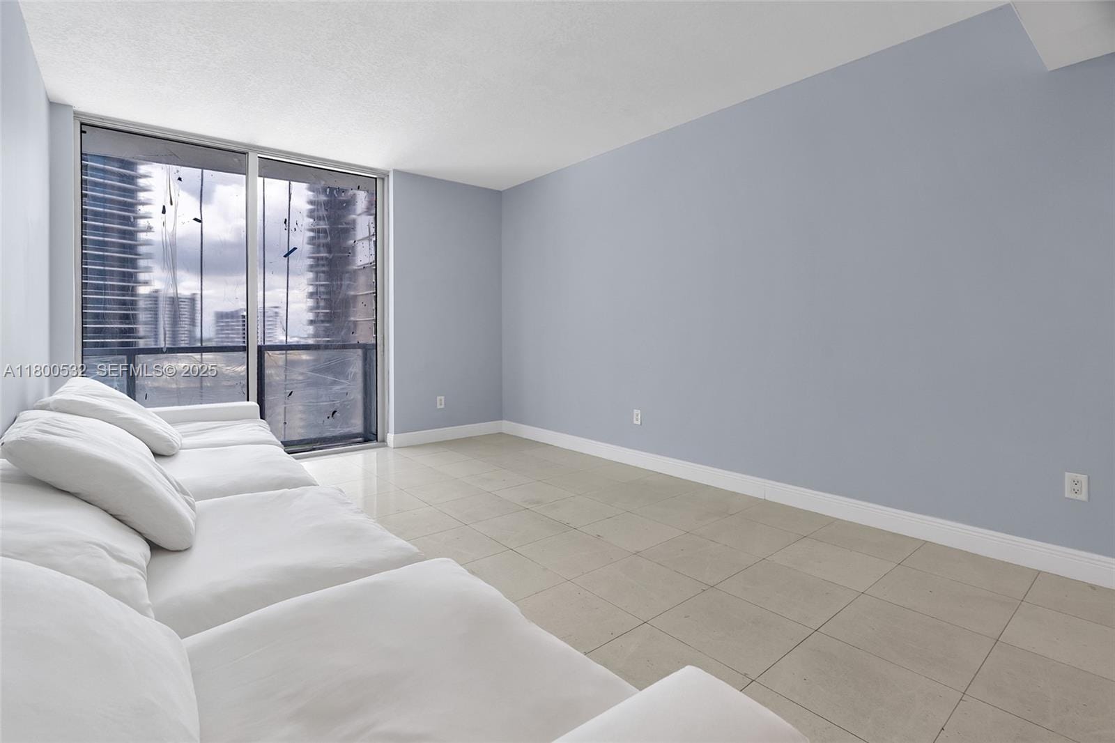 1060 Brickell Avenue 1811, Miami, FL 33131 photo 19