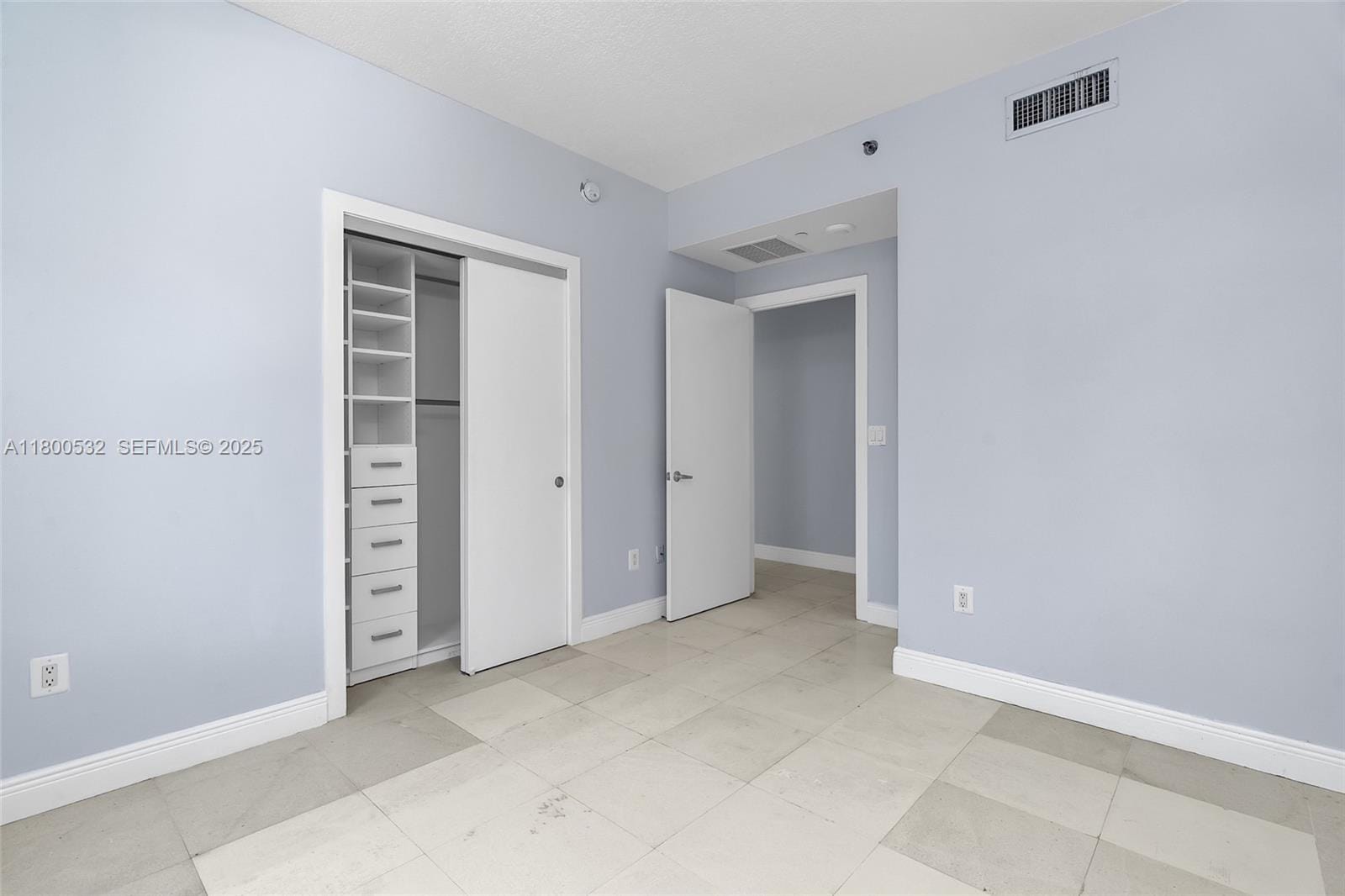 1060 Brickell Avenue 1811, Miami, FL 33131 photo 30