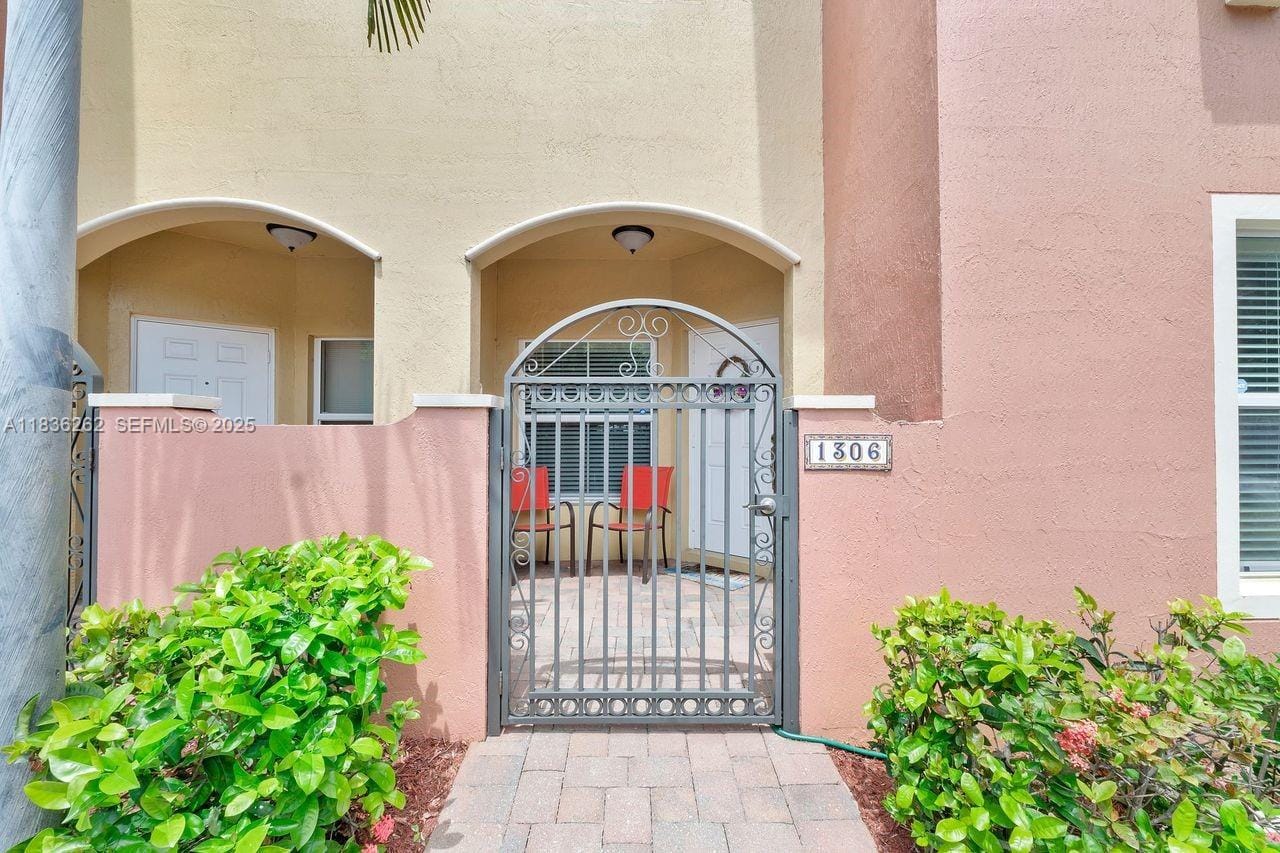 2851 W Prospect Road 1306, Tamarac, FL 33309 photo 30