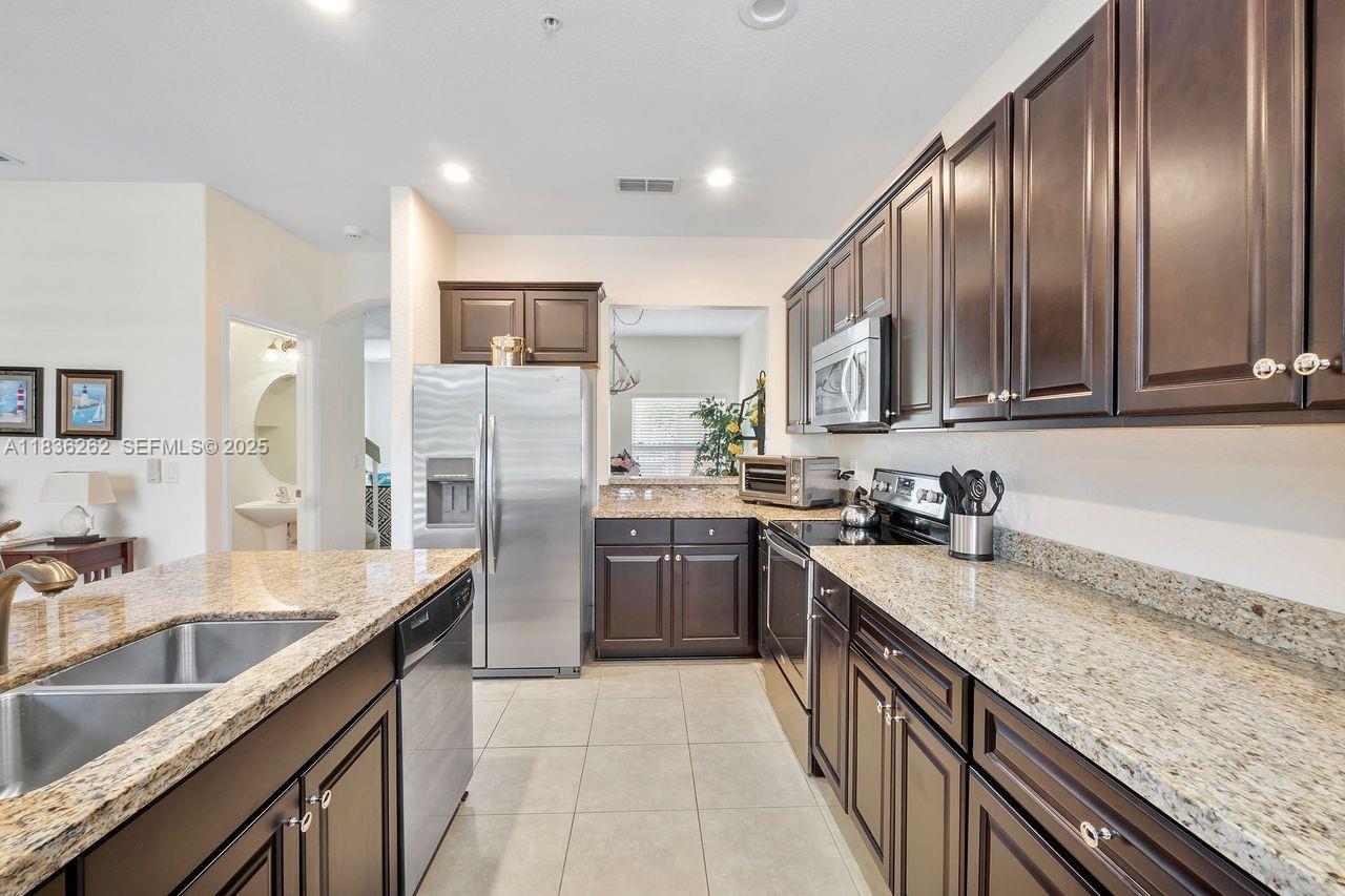 2851 W Prospect Road 1306, Tamarac, FL 33309, Tamarac