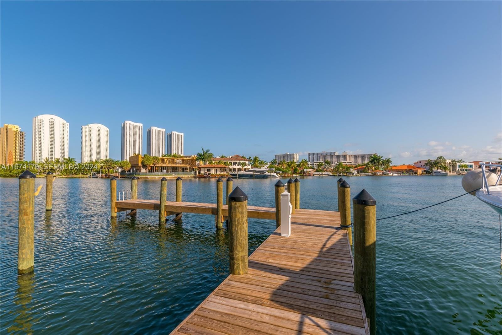 400 Sunny Isles Boulevard — photo 2
