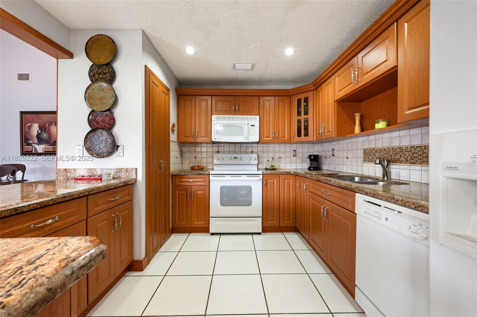 5143 SW 142nd Place — photo 11