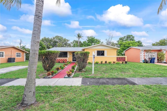 20845 NW 1st Avenue, Miami Gardens, FL 33169