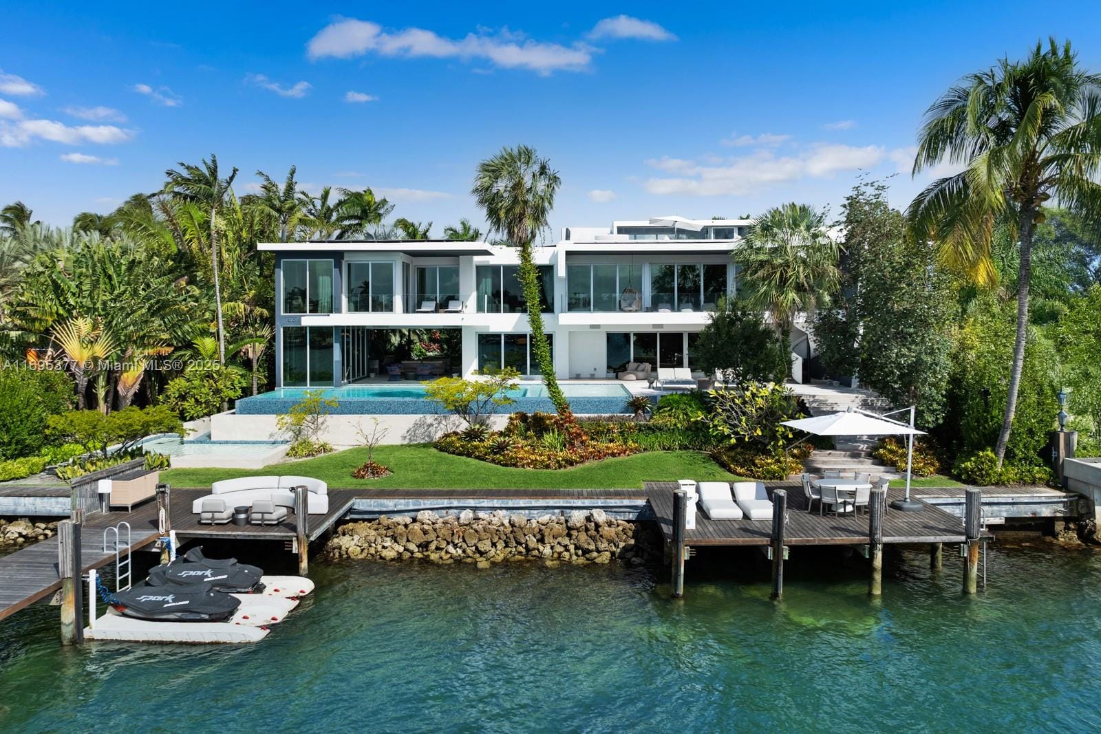 370 S Hibiscus Drive, Miami Beach, FL 33139 - photo 1 of 30