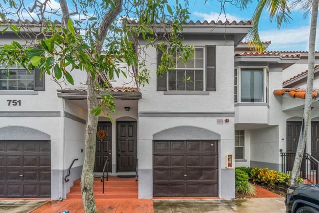 751 SW 148th Avenue 1010, Sunrise, FL 33325