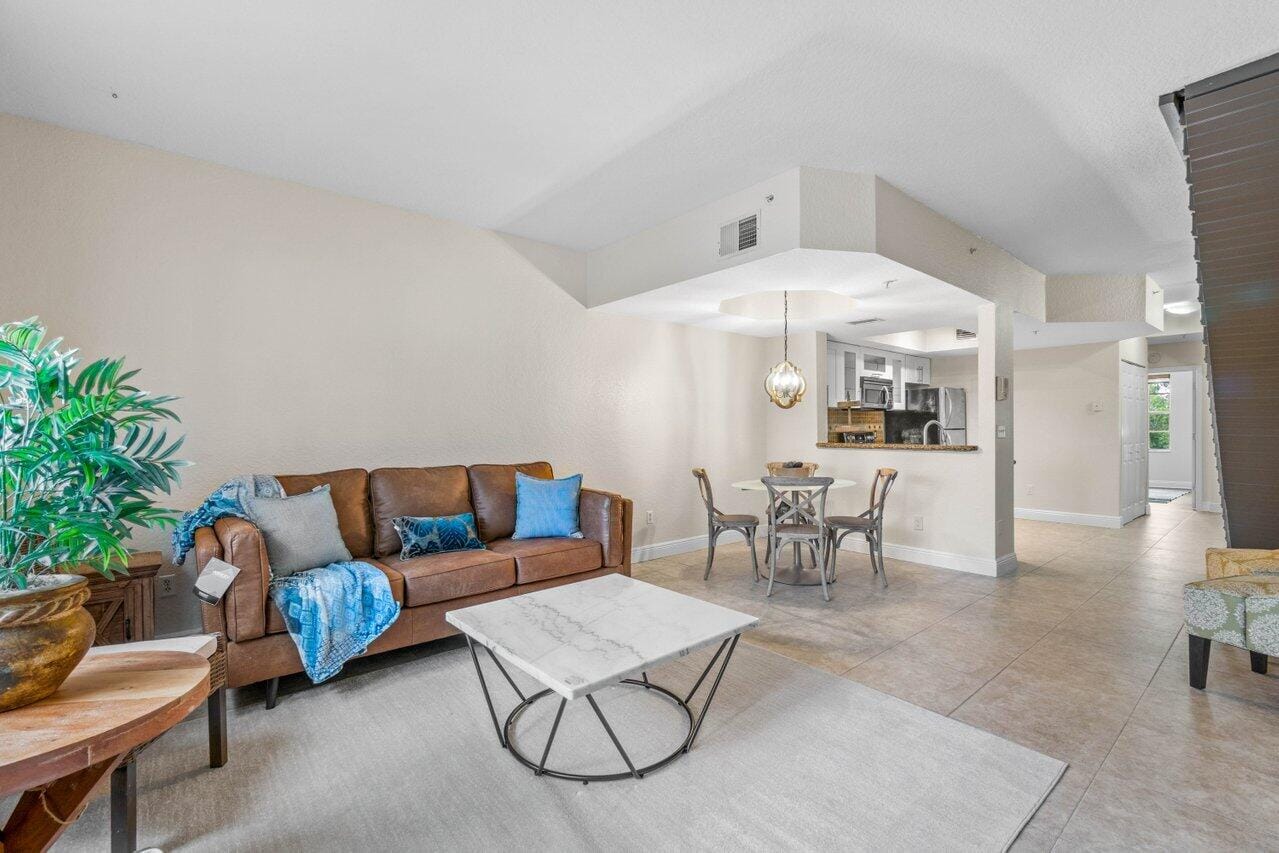 751 SW 148th Avenue 1010, Sunrise, FL 33325 photo 10