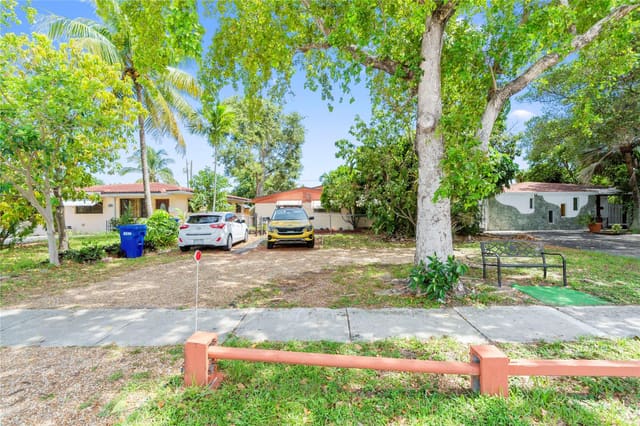 1571 NE 179th Street, North Miami Beach, FL 33162