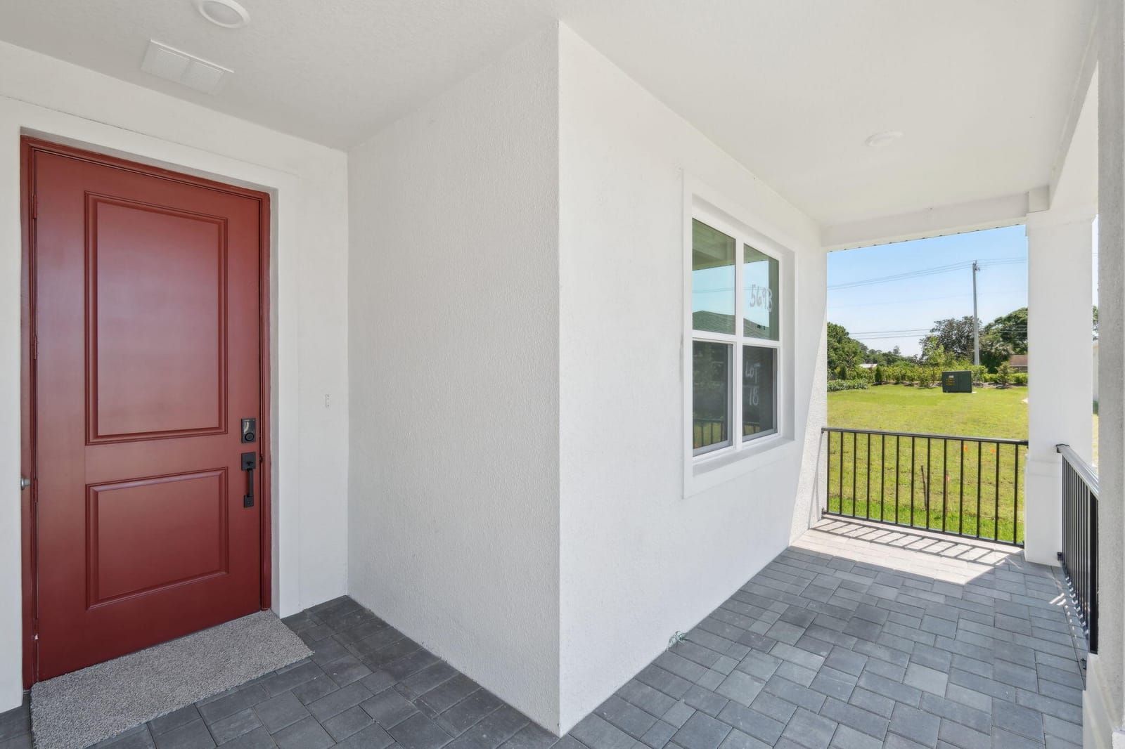 5693 Hampton Park Circle — photo 2