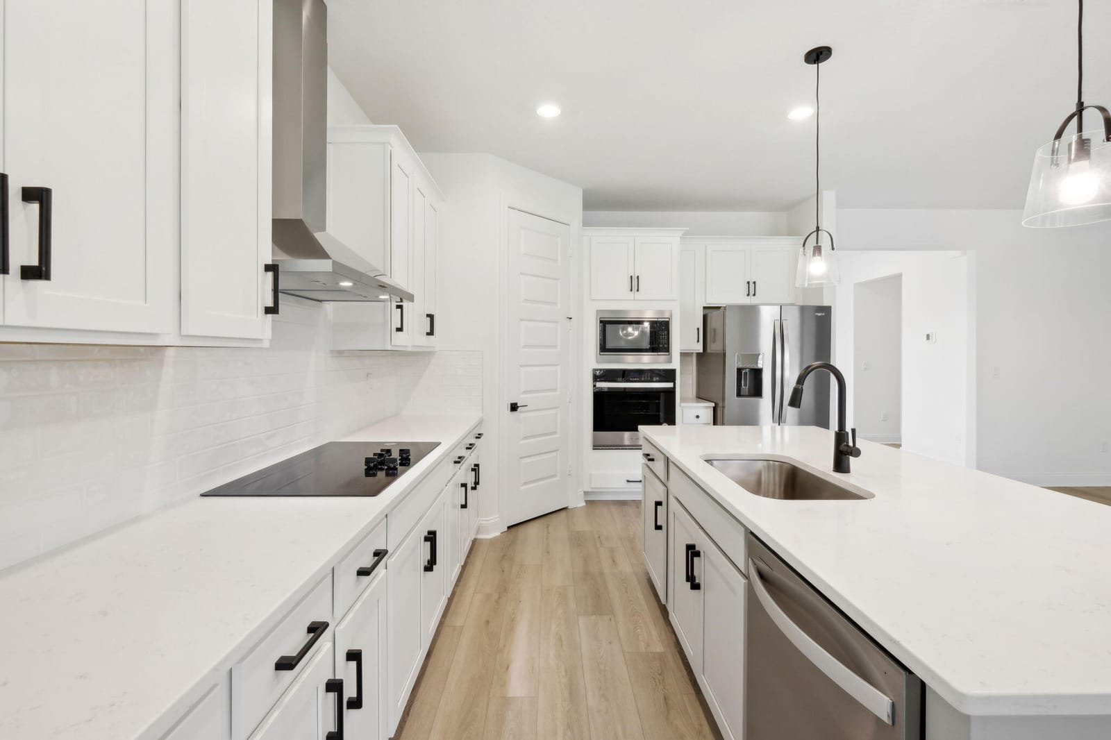 5693 Hampton Park Circle — photo 11
