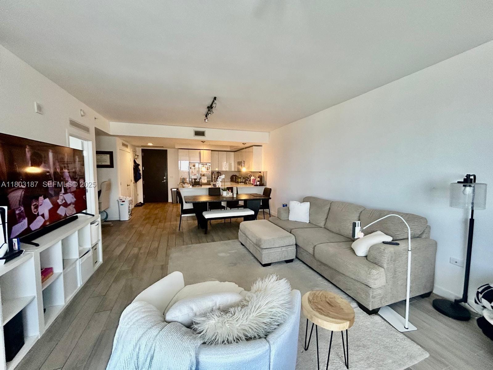999 SW 1st Avenue 2013, Miami, FL 33130