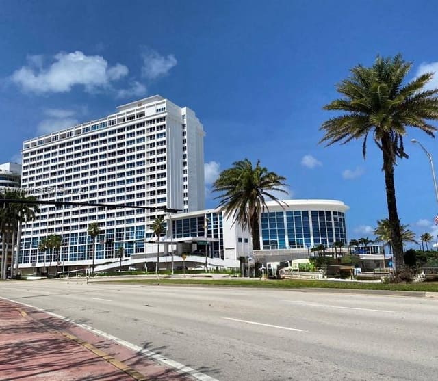 5445 Collins Avenue B7, Miami Beach, FL 33140
