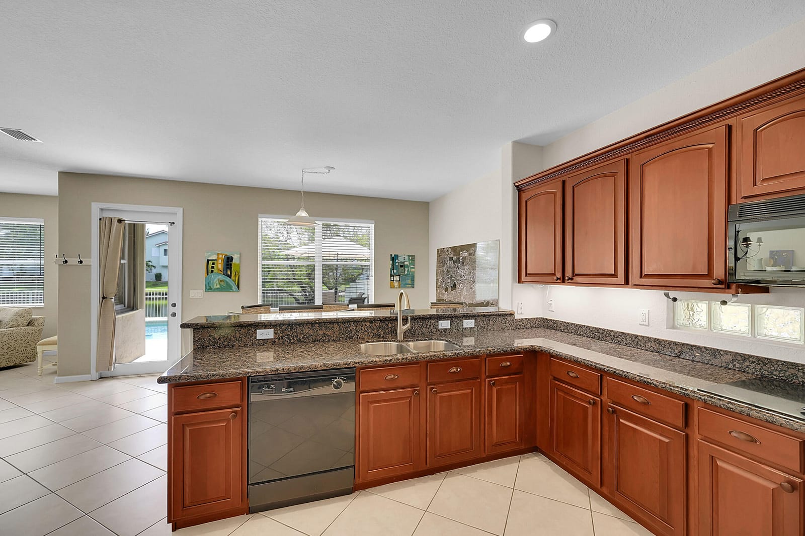 1002 Center Stone Lane, Riviera Beach, FL 33404 photo 6