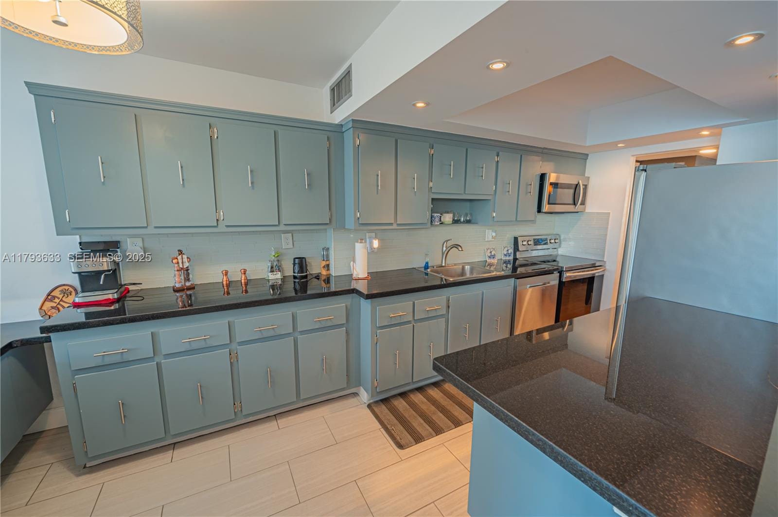 301 174th Street 401, Sunny Isles Beach, FL 33160 photo 14