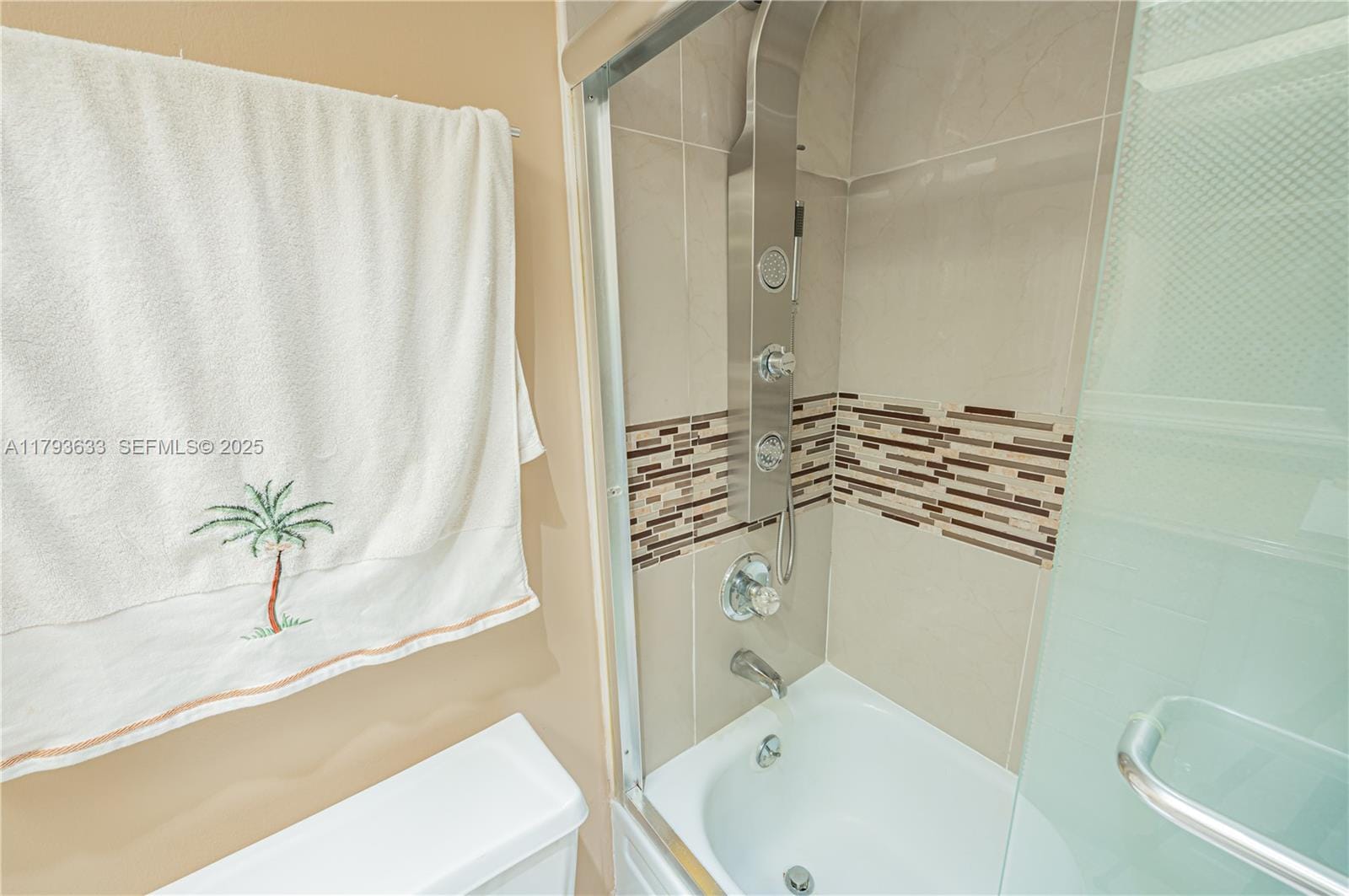 301 174th Street 401, Sunny Isles Beach, FL 33160 photo 30