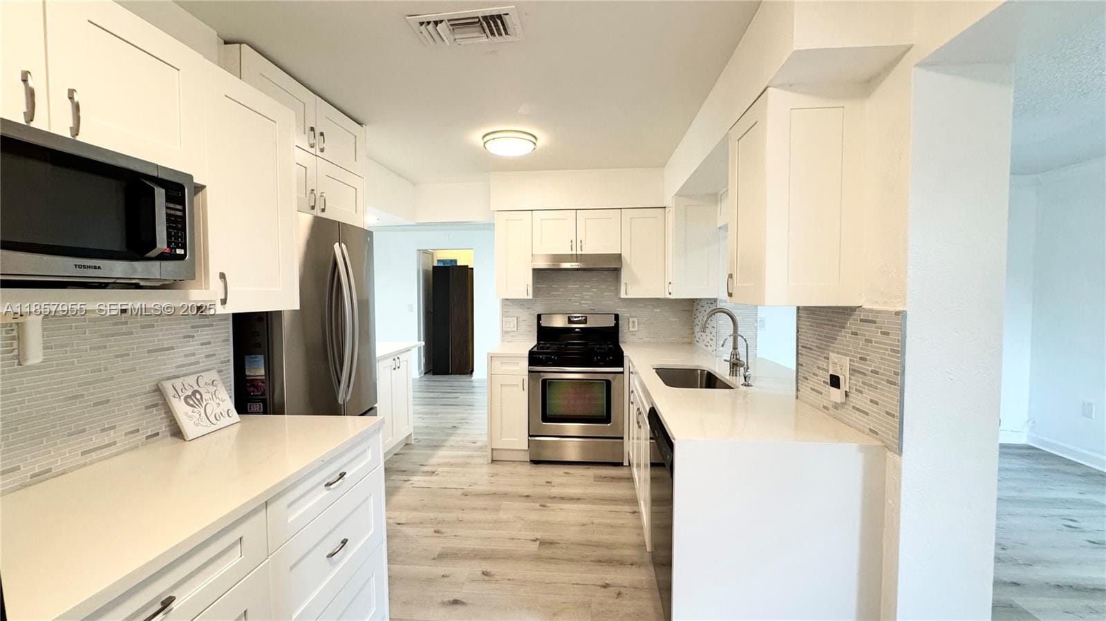 11360 NW 31st Street — photo 3