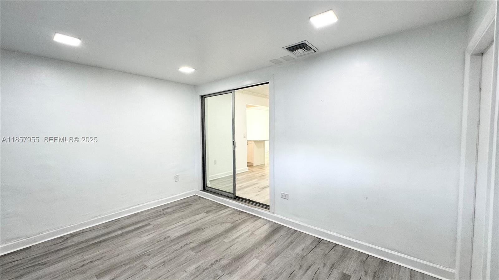 11360 NW 31st Street — photo 10