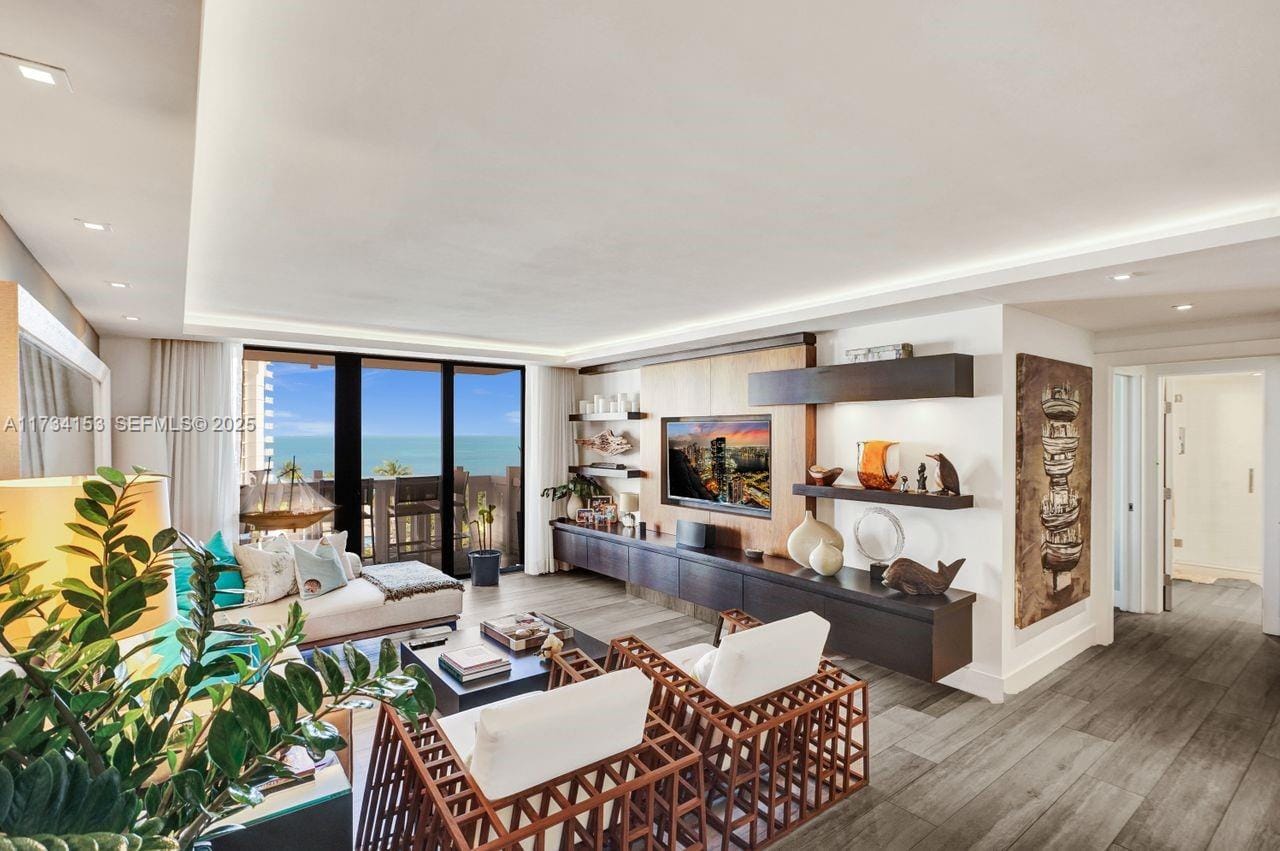 1121 Crandon Boulevard D706, Key Biscayne, FL 33149
