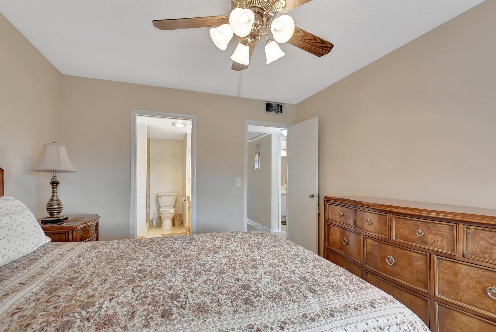 2029 Hythe B 2029, Boca Raton, FL 33434 photo 13