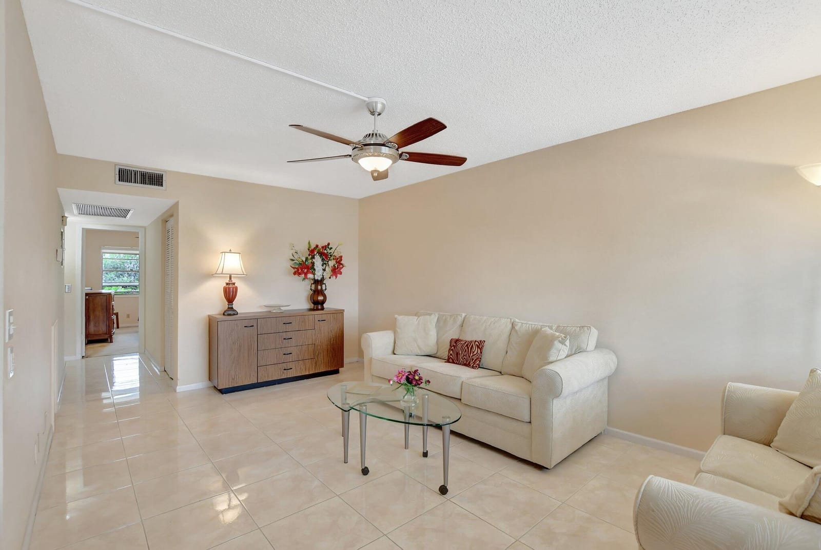 2029 Hythe B 2029, Boca Raton, FL 33434 photo 3