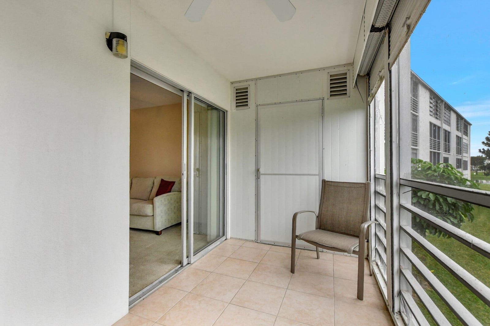 2029 Hythe B 2029, Boca Raton, FL 33434 photo 23