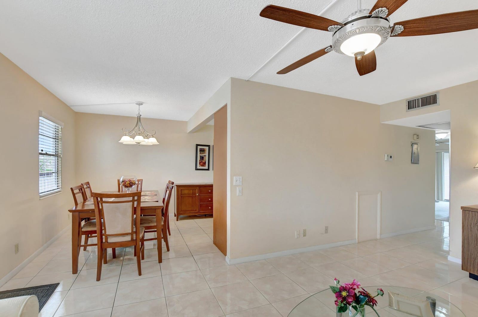 2029 Hythe B 2029, Boca Raton, FL 33434 photo 4