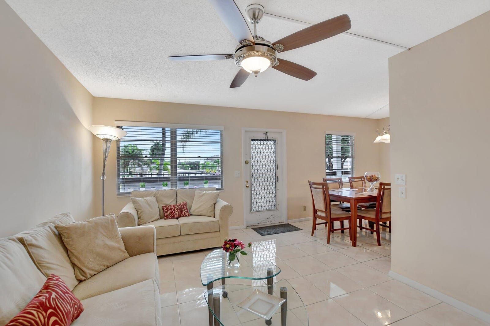 2029 Hythe B 2029, Boca Raton, FL 33434 photo 6