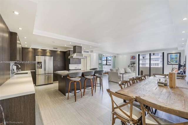 1621 Collins Avenue 801, Miami Beach, FL 33139