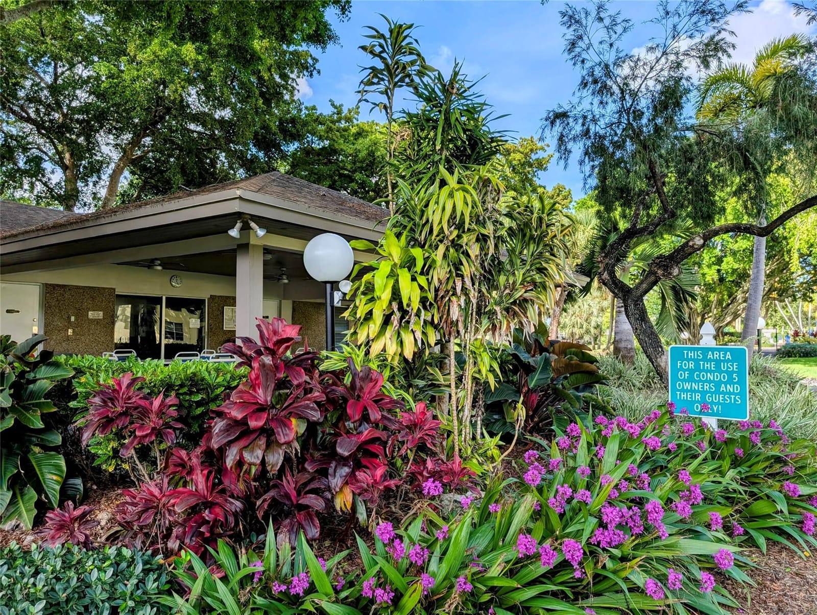 545 Oaks Lane 406, Pompano Beach, FL 33069 photo 18