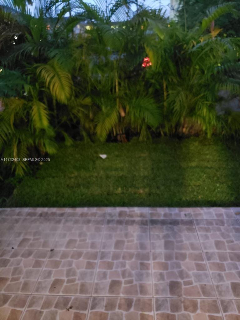 7590 SW 82nd Street F121, Miami, FL 33143 photo 2