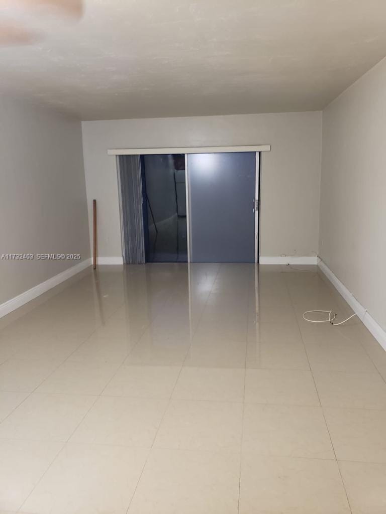 7590 SW 82nd Street F121, Miami, FL 33143 photo 4