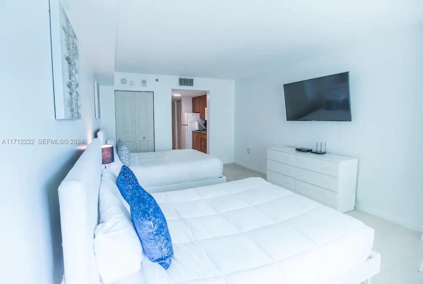 1200 Brickell Bay Drive 2616, Miami, FL 33131
