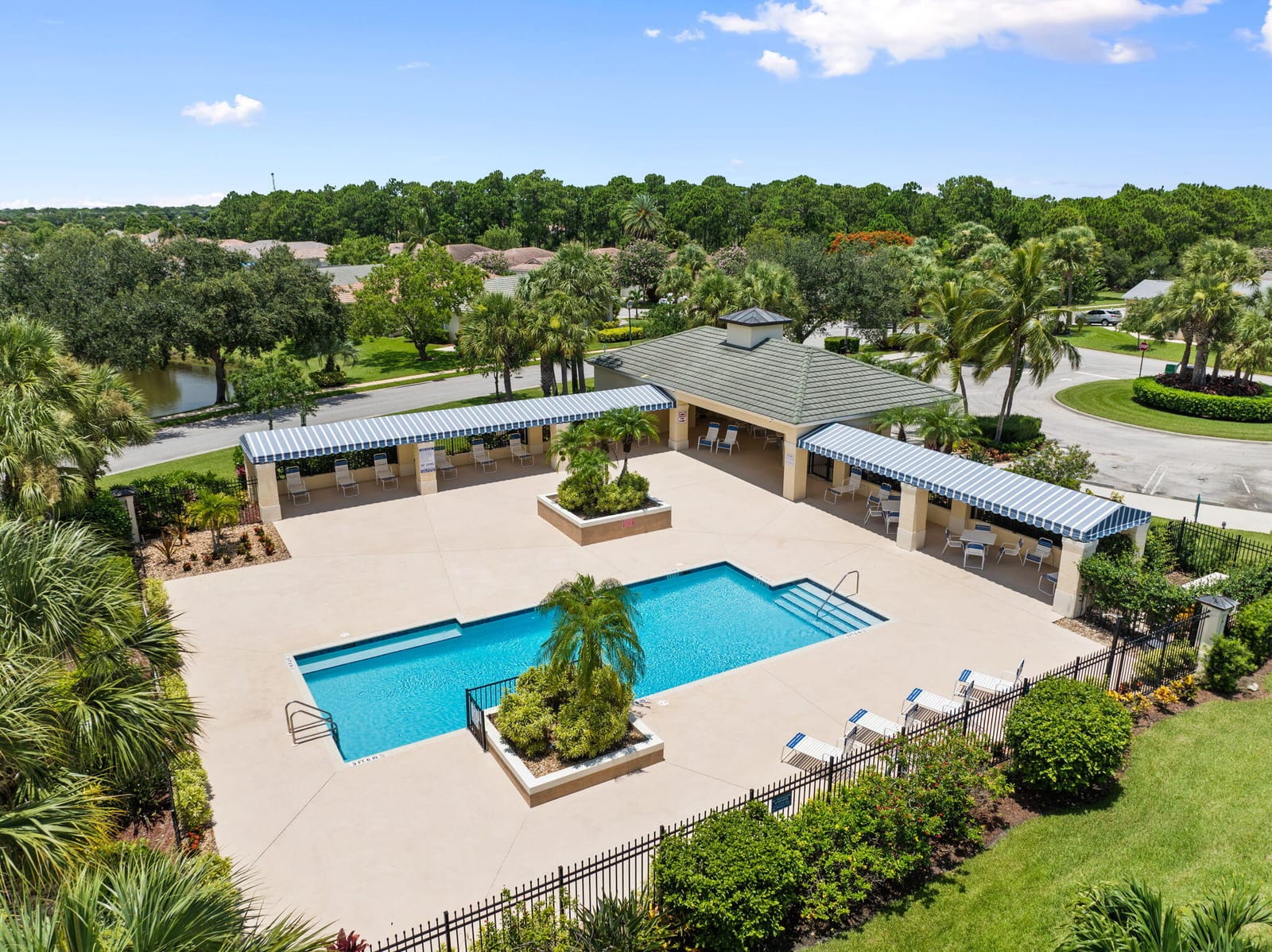 213 SW Deleon Springs Drive, Port St. Lucie, FL 34986 photo 4