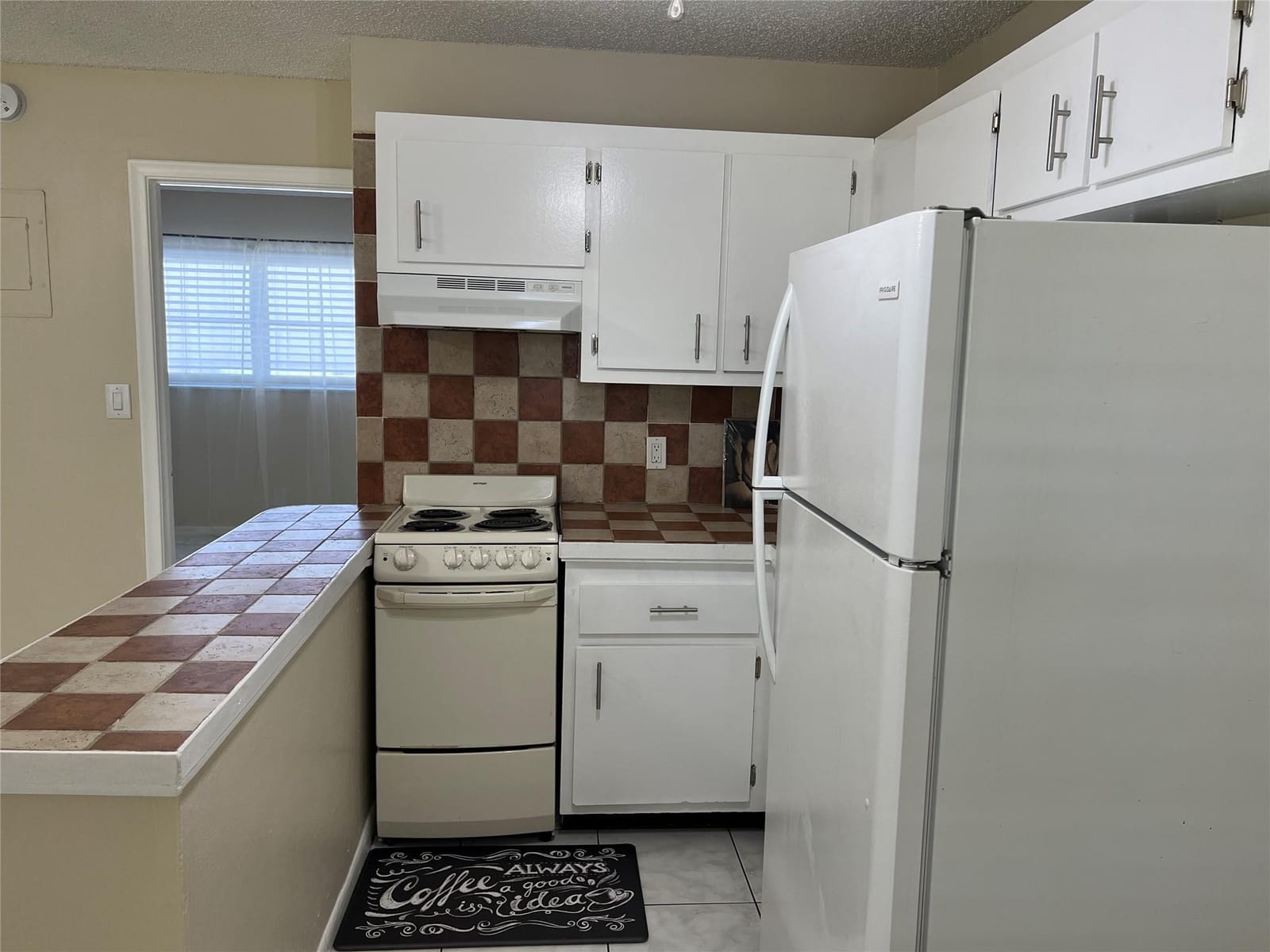 5168 NE 6th Avenue 426 — photo 8