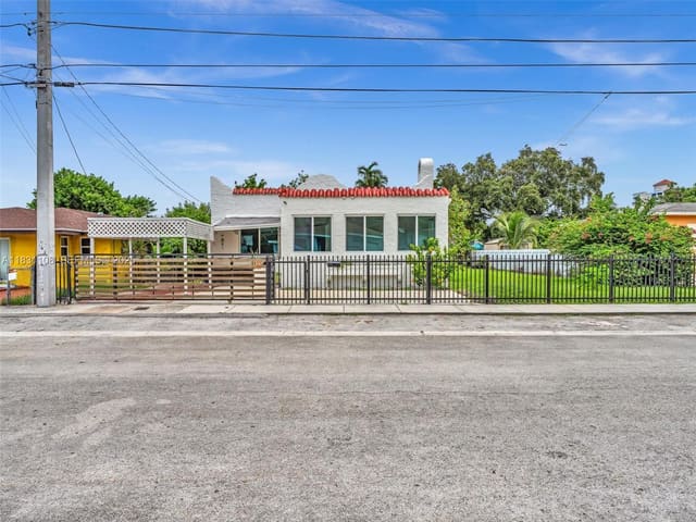 1342 NW 55th Terrace, sold in Orchard Villa, Miami, FL