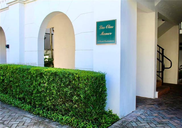 1212 SE 2nd Court 103, Fort Lauderdale, FL 33301
