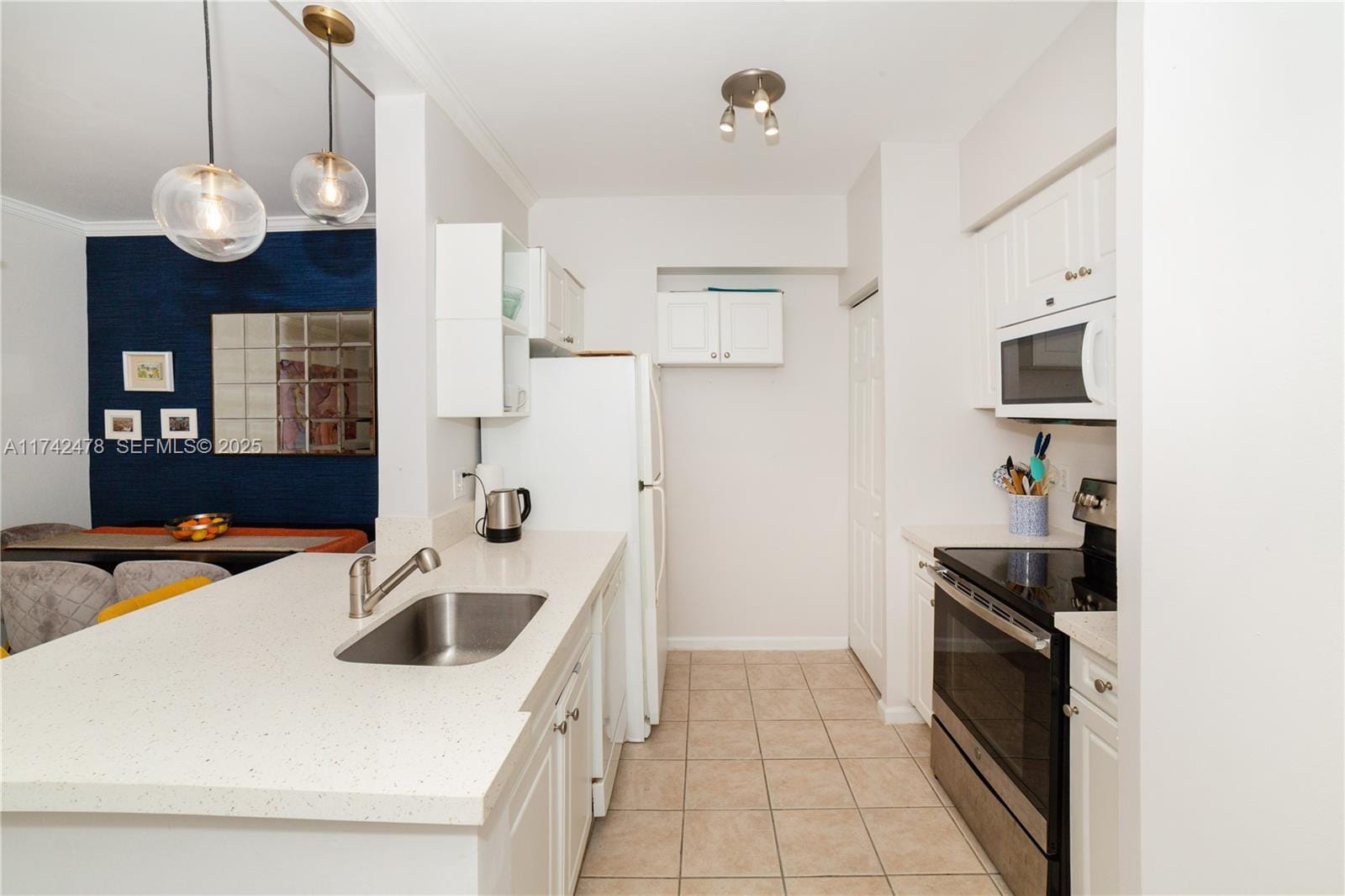 17150 N Bay Road 2517, Sunny Isles Beach, FL 33160 photo 13