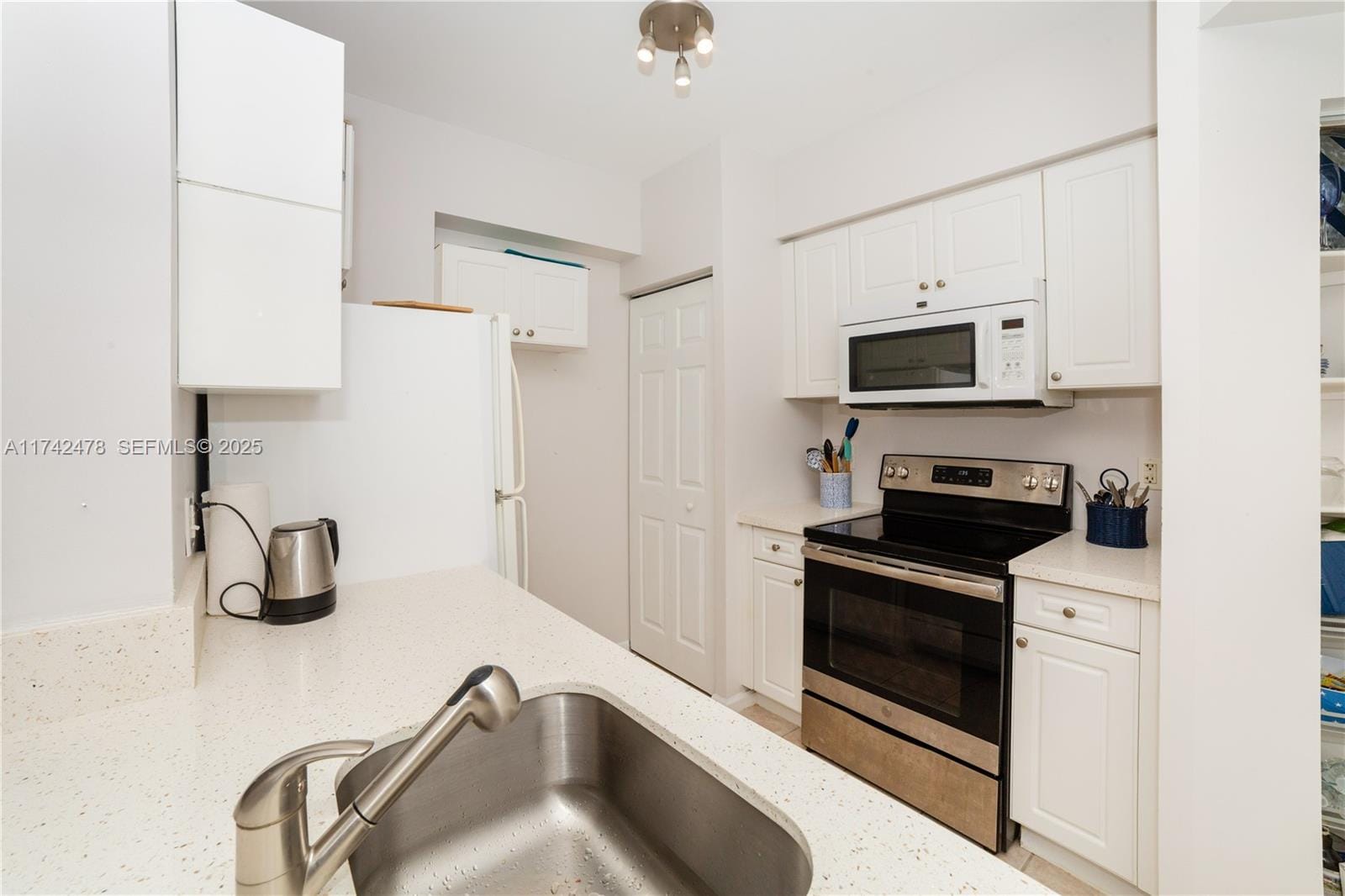 17150 N Bay Road 2517, Sunny Isles Beach, FL 33160 photo 15