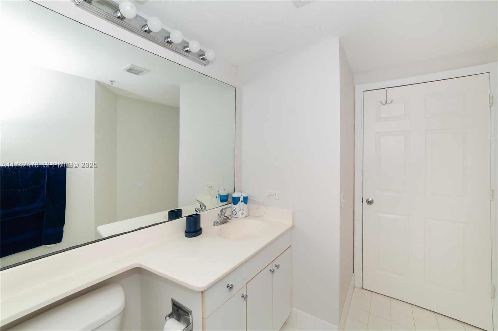 17150 N Bay Road 2517, Sunny Isles Beach, FL 33160 photo 24
