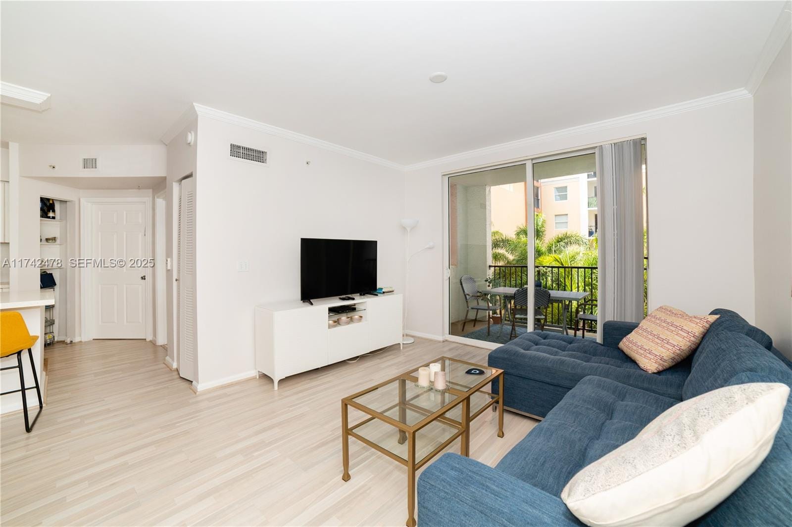 17150 N Bay Road 2517, Sunny Isles Beach, FL 33160 photo 4
