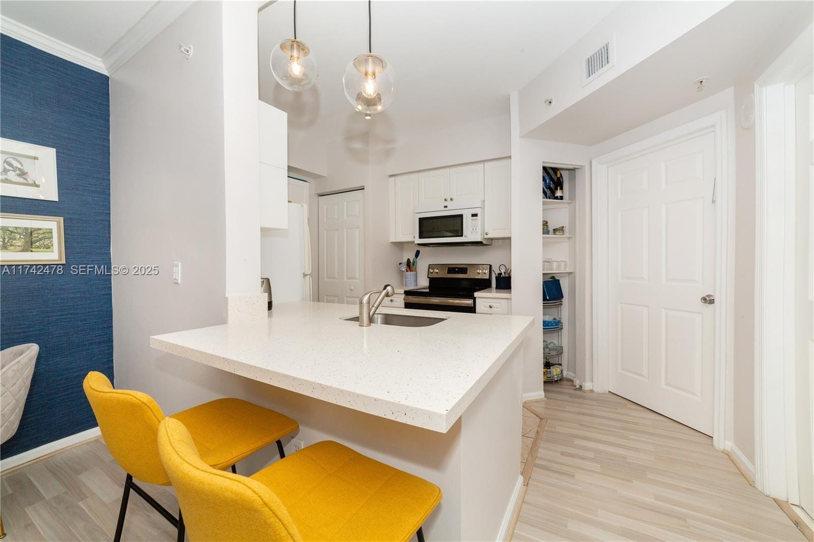 17150 N Bay Road 2517, Sunny Isles Beach, FL 33160 photo 8