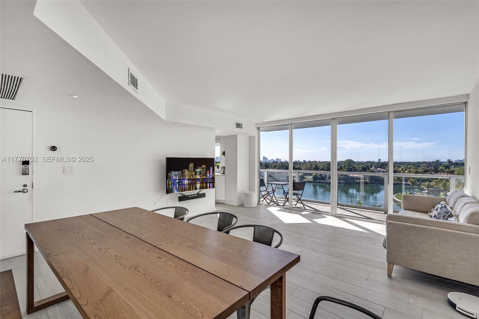 5900 Collins Avenue 705, Miami Beach, FL 33140 photo 12