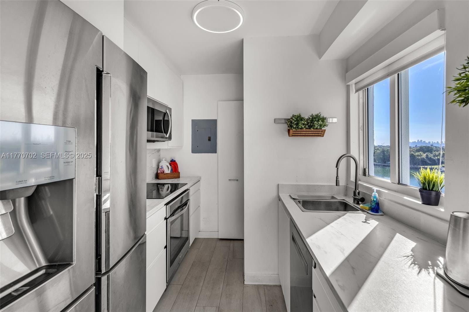 5900 Collins Avenue 705, Miami Beach, FL 33140 photo 17