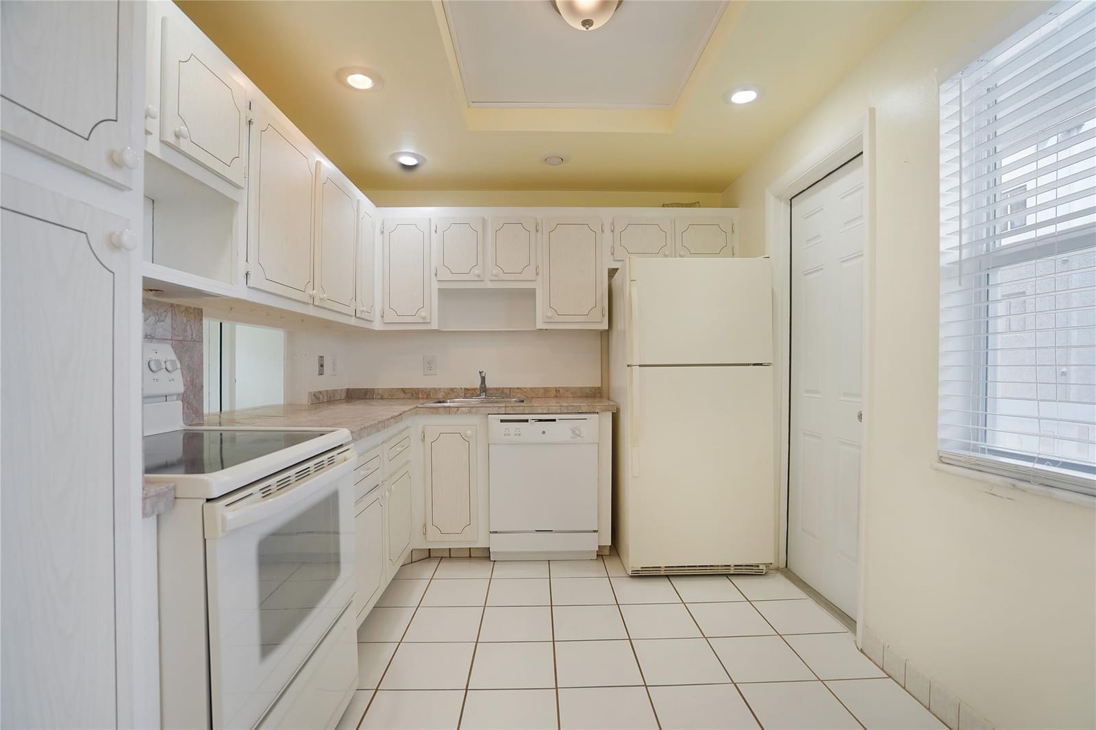 604 NE 2nd Street 220, Dania Beach, FL 33004 photo 13