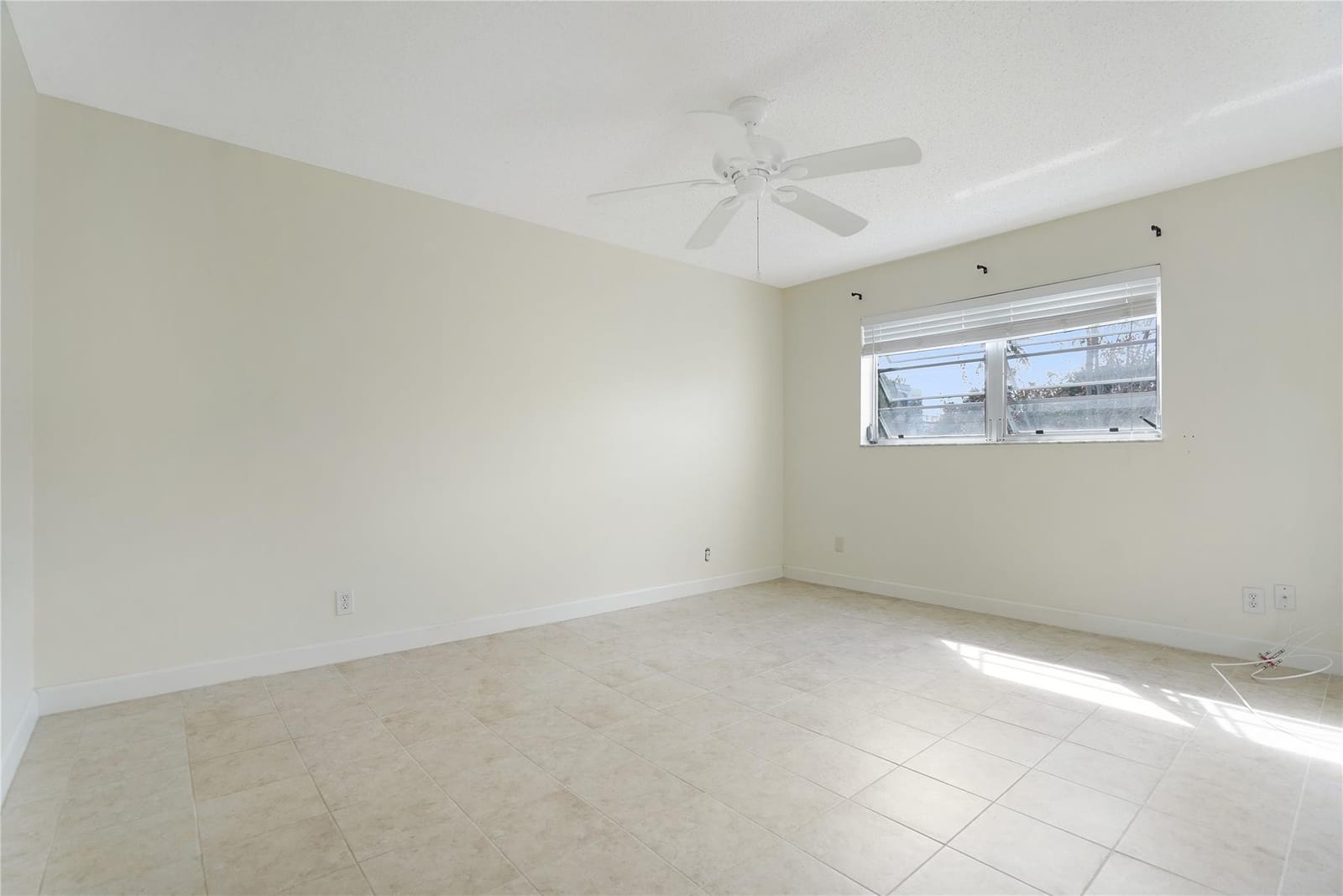 604 NE 2nd Street 220, Dania Beach, FL 33004 photo 21
