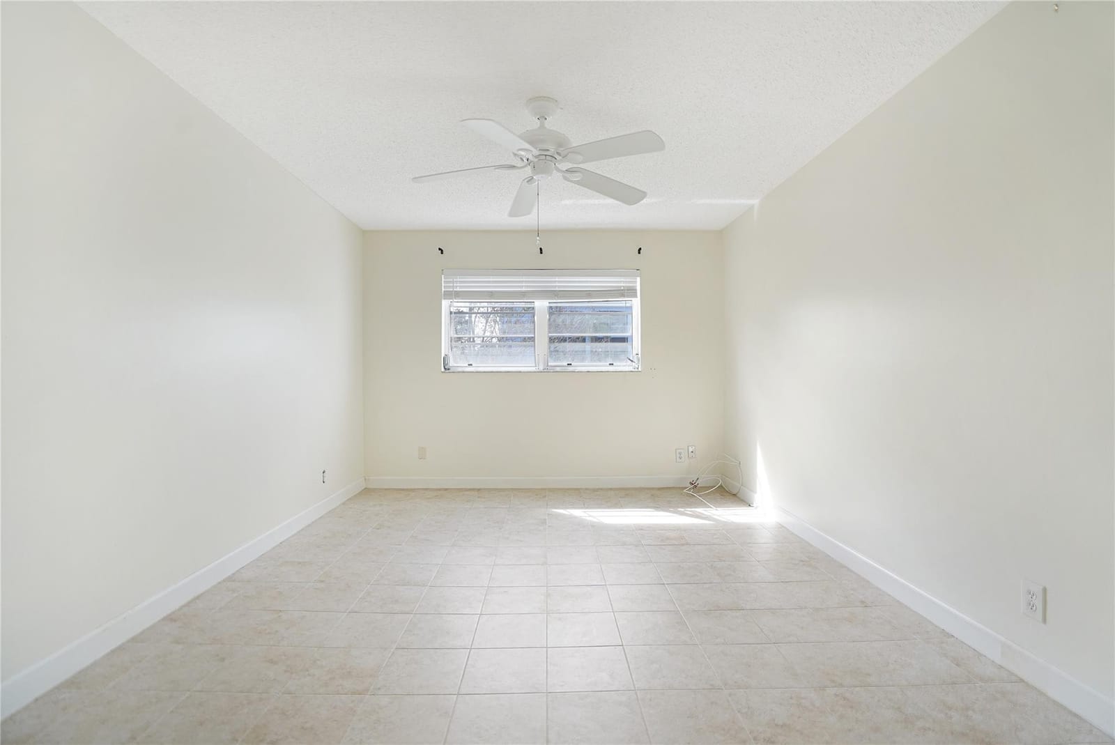 604 NE 2nd Street 220, Dania Beach, FL 33004 photo 22