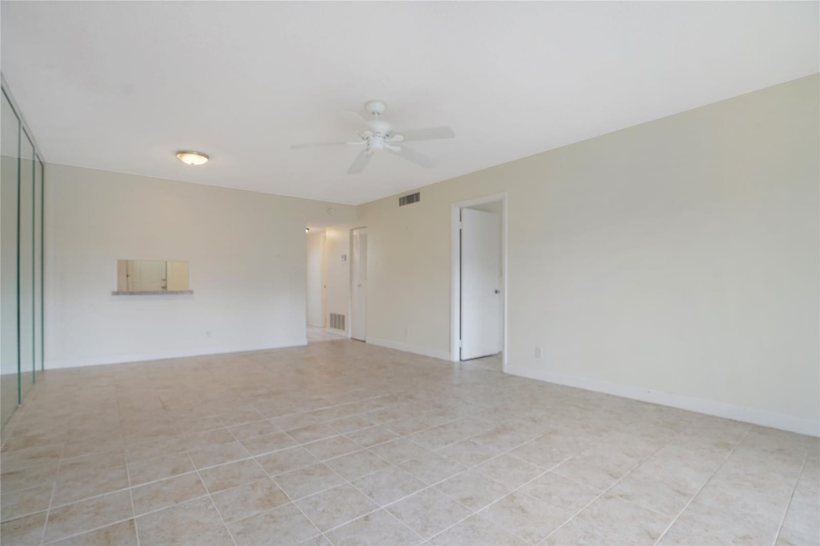 604 NE 2nd Street 220 — photo 10