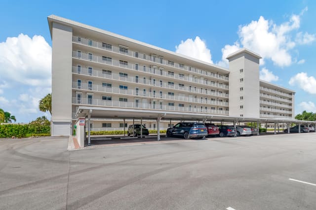 3100 S Ocean Boulevard 300, Highland Beach, FL 33487