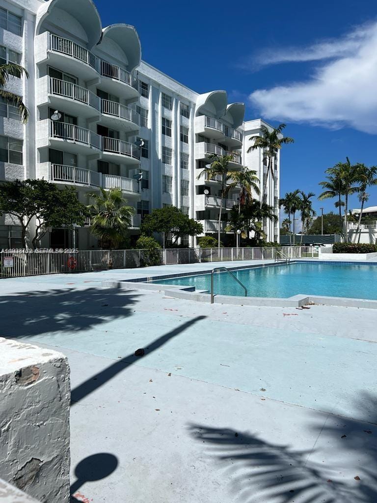498 NW 165th St Road D-407, Miami, FL 33169 photo 13