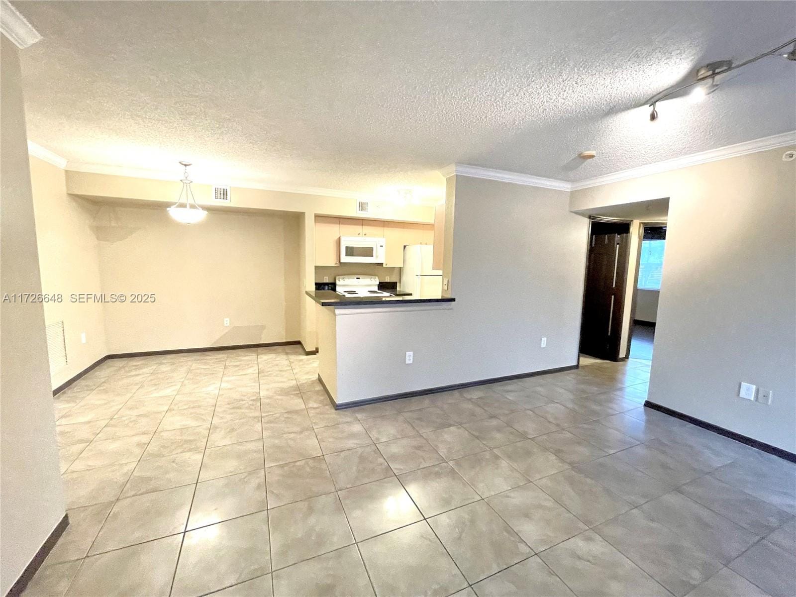 2457 Centergate Drive 207, Miramar, FL 33025 photo 10