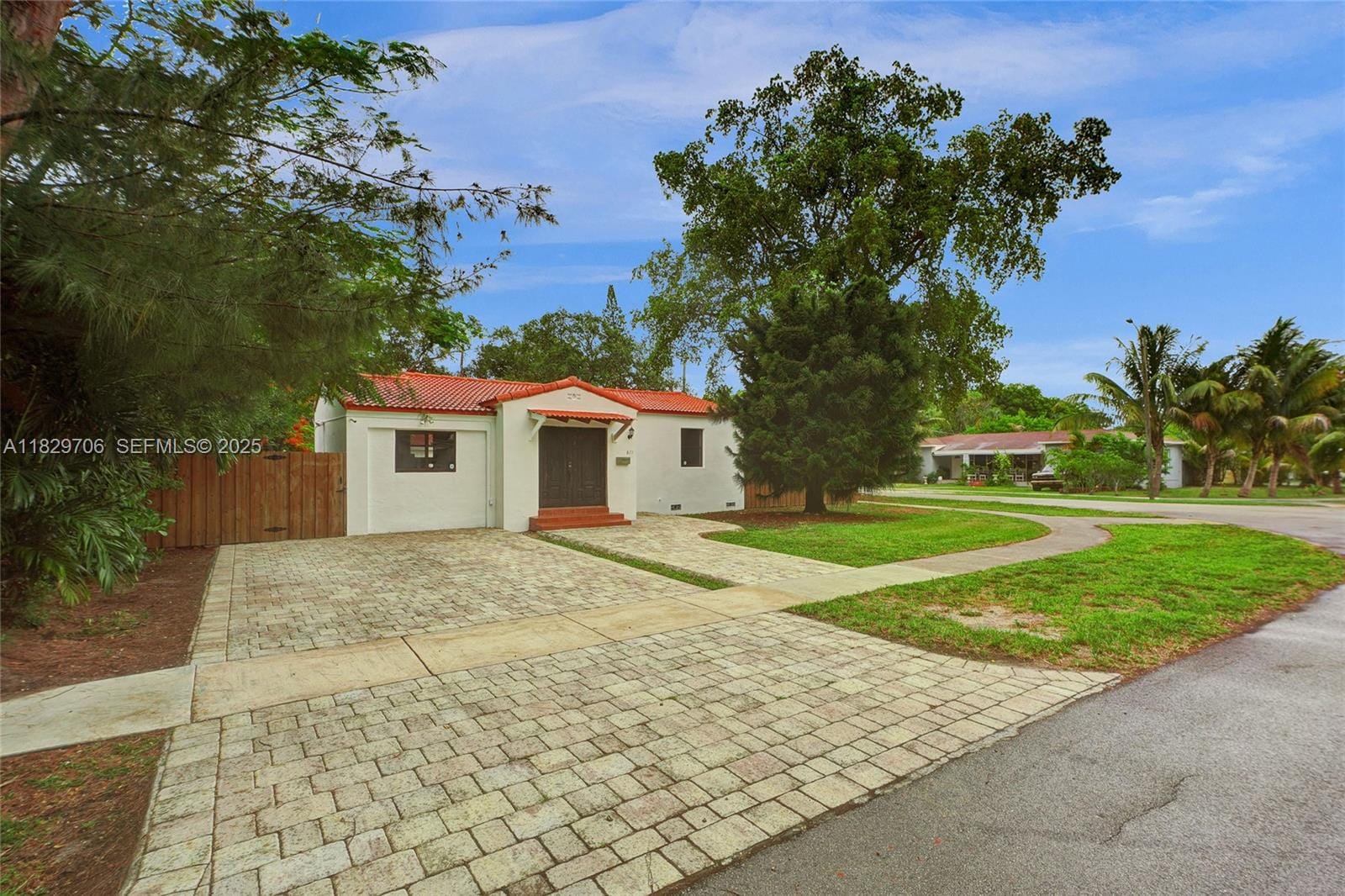 871 NE 122nd Street, North Miami, FL 33161